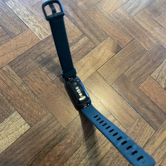 Fitbit Black Inspire 3 with Extra Band - Picture 3 of 3